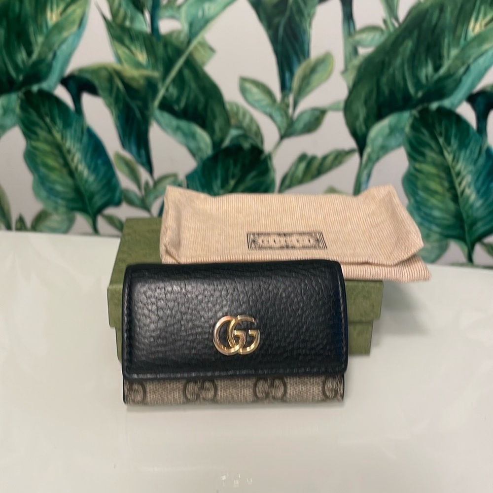 Gucci key holder